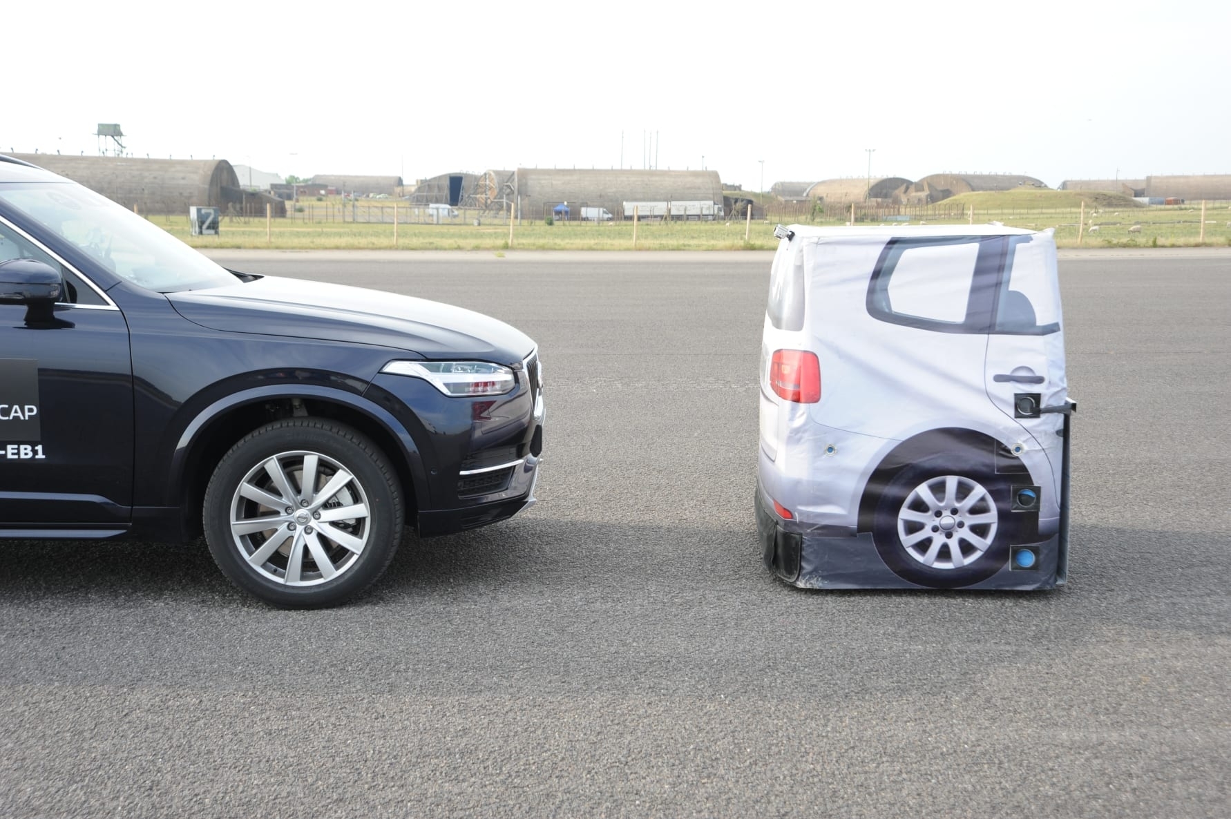 Volvo XC90 AEB city test close up.JPG