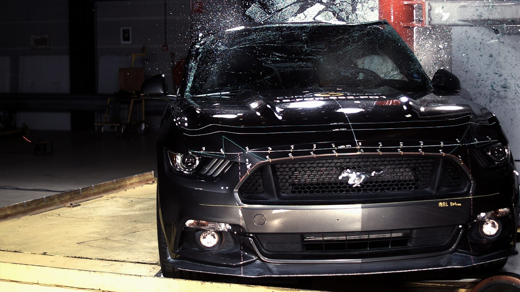 Ford Mustang - Pole crash test 2017