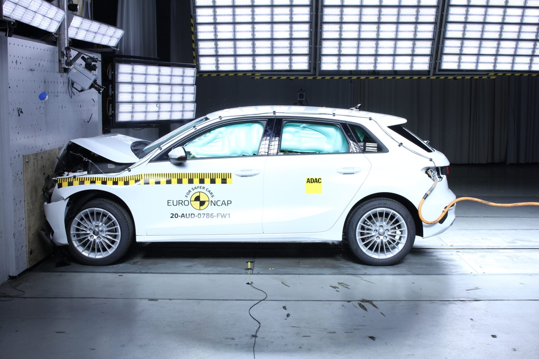 Audi A3 - Full Width Rigid Barrier test 2020