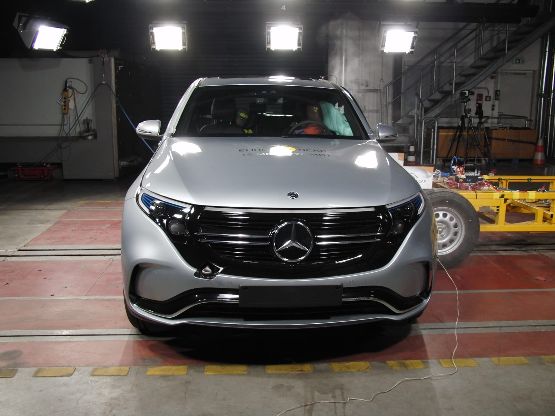 Mercedes-Benz EQC side impact test Euro NCAP 2019