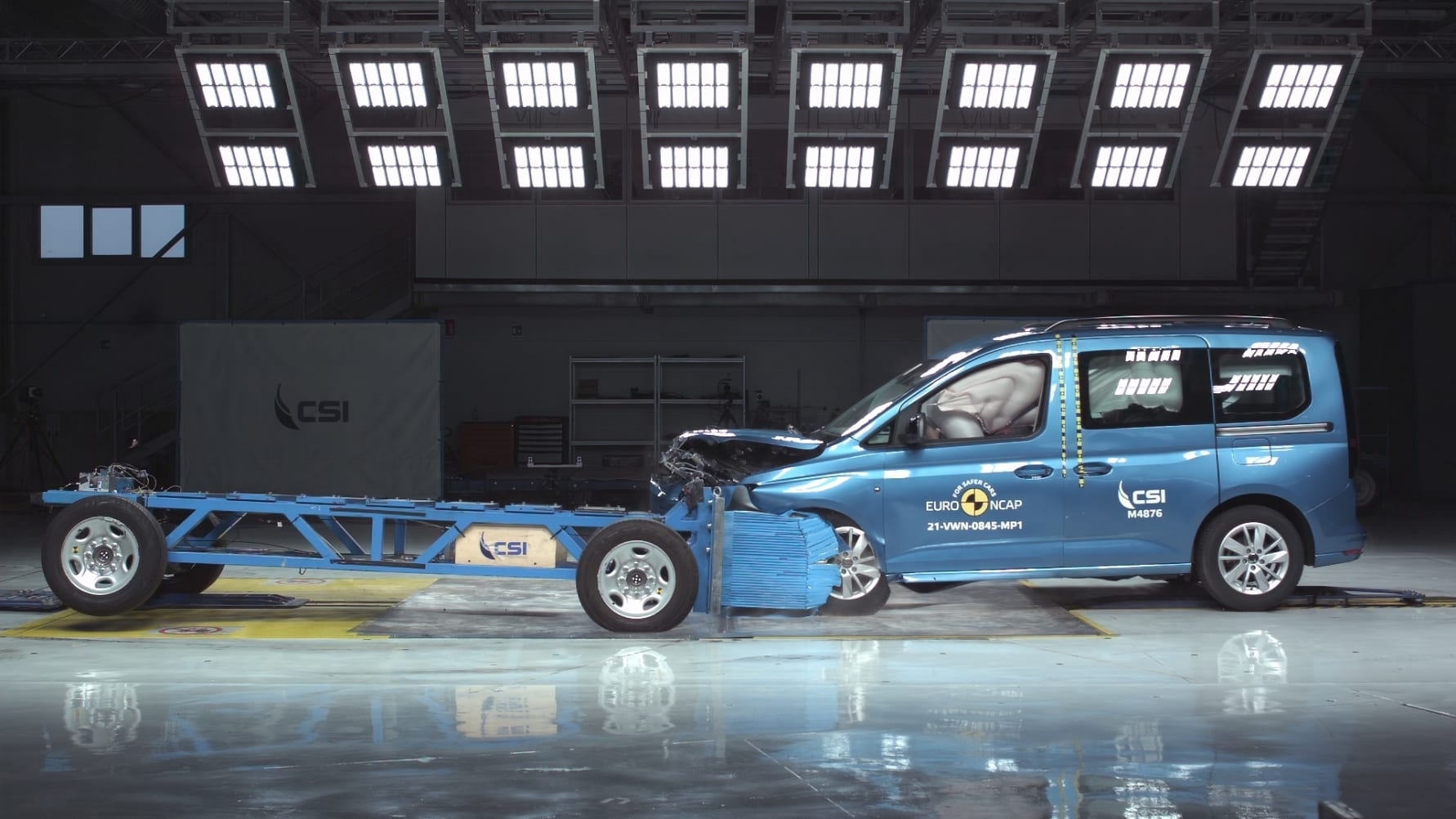 VW Caddy - Mobile Progressive Deformable Barrier test - Dec 2021